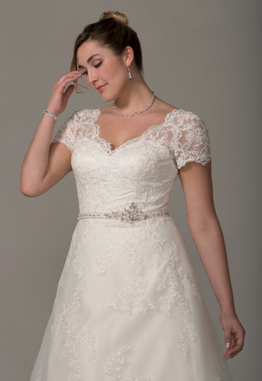 Bruidsjapon Venus Bridal VW 8753 grote maten bruidsmode Bruidsjapon Venus Bridal VW 8753 grote maten bruidsmode