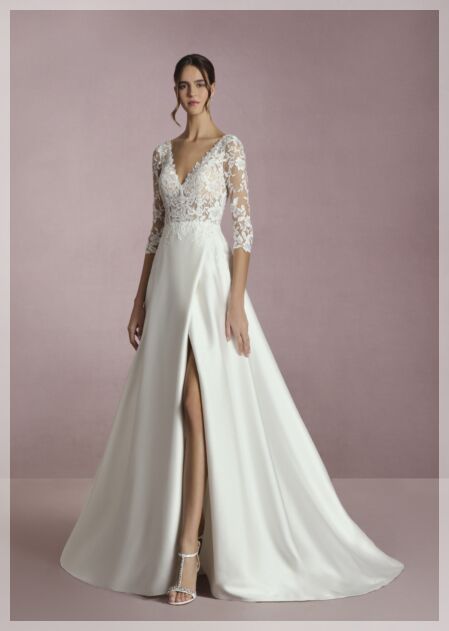 Klassieke trouwjurken. Ben je benieuwd naar onze mooie klassieke bruidsjaponnen? Bruidsboutique La Romance heeft weer een prachtige nieuwe collectie klassieke trouwjurken ingekocht. Ben je benieuwd naar onze nieuwe collectie klassieke bruidsjurken? Maak vrijblijvend een pasafspraak in onze bruidswinkel. Je bent van harte welkom bij Bruidsboutique La Romance Kerkstraat 29 2971 AK in Bleskensgraaf (Zuid-Holland).