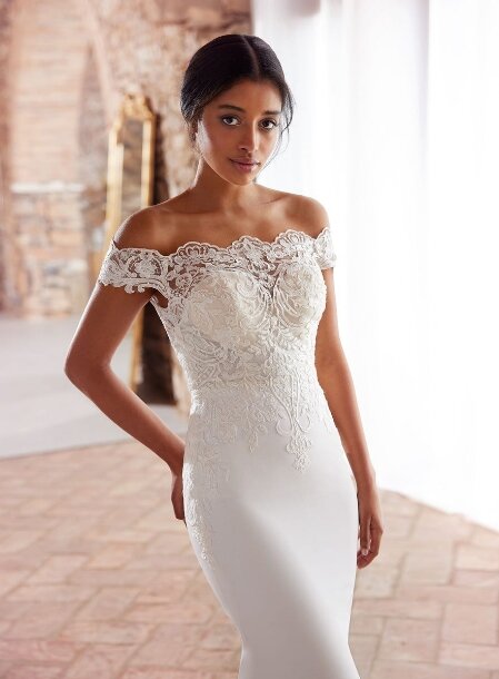White One by Pronovias Agapi. Ben je benieuwd naar deze mooie trouwjurk Agapi? Bruidsboutique La Romance heeft weer een prachtige nieuwe collectie trouwjurken ingekocht. Ben je benieuwd naar onze nieuwe collectie bruidsjurken van het bruidsmerk White One Pronovias? Maak vrijblijvend een pasafspraak in onze bruidswinkel. Je bent van harte welkom bij Bruidsboutique La Romance Kerkstraat 29 2971 AK in Bleskensgraaf (Zuid-Holland).