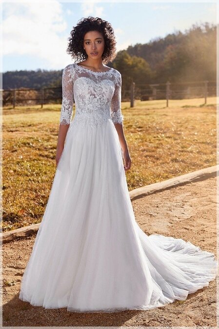 White One by Pronovias Pagibig White One by Pronovias Pagibig