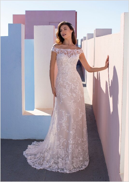 Pronovias Autumn Pronovias White-One Esstentials Autumn