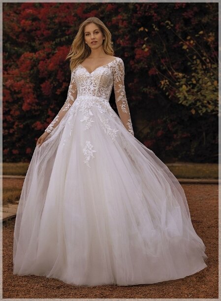 Pronovias White One Viva Pronovias White One Viva. Bruidsboutique La Romance heeft weer een prachtige nieuwe collectie trouwjurken ingekocht. Ben je benieuwd naar onze nieuwe collectie bruidsjurken van het bruidsmerk Pronovias? Maak vrijblijvend een pasafspraak in onze bruidswinkel. Je bent van harte welkom bij Bruidsboutique La Romance Kerkstraat 29 2971 AK in Bleskensgraaf (Zuid-Holland).