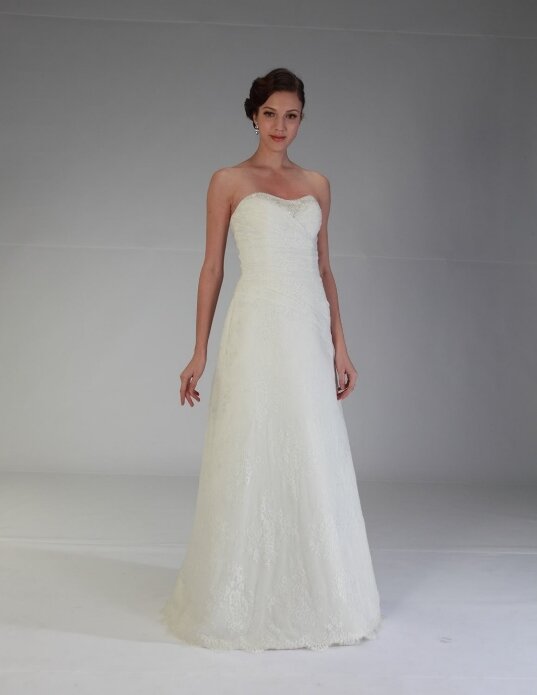 Bruidsjurk Venus Bridal. - VN6851 Bruidsjurk Venus Bridal. - VN6851. Kom jij deze bruidsjurk passen in onze bruidswinkel? Bruidsboutique La Romance voor de moderne, klassieke en romantische bruid.