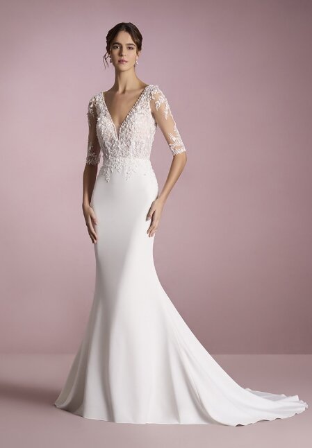 Bruidsmode Geldermalsen Bruidsmode Geldermalsen. Bruidsboutique La Romance is de bruidswinkel in de provincie Zuid-Holland. La Romance is gelegen in het landelijke Bleskensgraaf. Wij verkopen verschillende soorten trouwjurken en alle bijbehorende bruidsaccessoires. Bruidsschoenen, bruidslingerie, bruidssieraden, bruidssluiers en nog veel meer. Onze nieuwe collectie bruidsjurken is weer prachtig!
