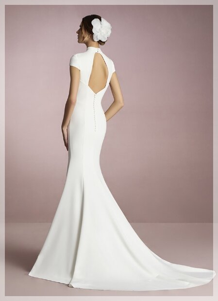 Pronovias | White One | Tsubaki