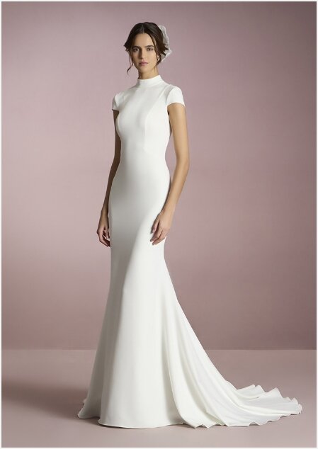 Hooggesloten trouwjurken. Pronovias White One - Tsubaki. Wij verkopen de allermooiste bruidsjaponnen. Bruidsboutique La Romance is de bruidswinkel in de provincie Zuid-Holland. La Romance is gelegen in het landelijke Bleskensgraaf. Wij verkopen verschillende soorten trouwjurken en alle bijbehorende bruidsaccessoires. Bruidsschoenen, bruidslingerie, bruidssieraden, bruidssluiers en nog veel meer. Onze nieuwe collectie bohemian bruidsjurken is weer prachtig!