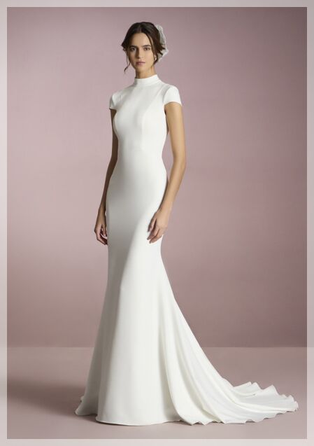 Klassieke trouwjurken. Ben je benieuwd naar onze mooie klassieke bruidsjaponnen? Bruidsboutique La Romance heeft weer een prachtige nieuwe collectie klassieke trouwjurken ingekocht. Ben je benieuwd naar onze nieuwe collectie klassieke bruidsjurken? Maak vrijblijvend een pasafspraak in onze bruidswinkel. Je bent van harte welkom bij Bruidsboutique La Romance Kerkstraat 29 2971 AK in Bleskensgraaf (Zuid-Holland).